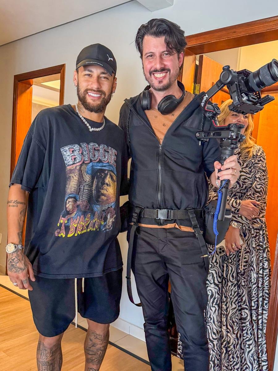 Jeff Buch with Neymar during a shoot