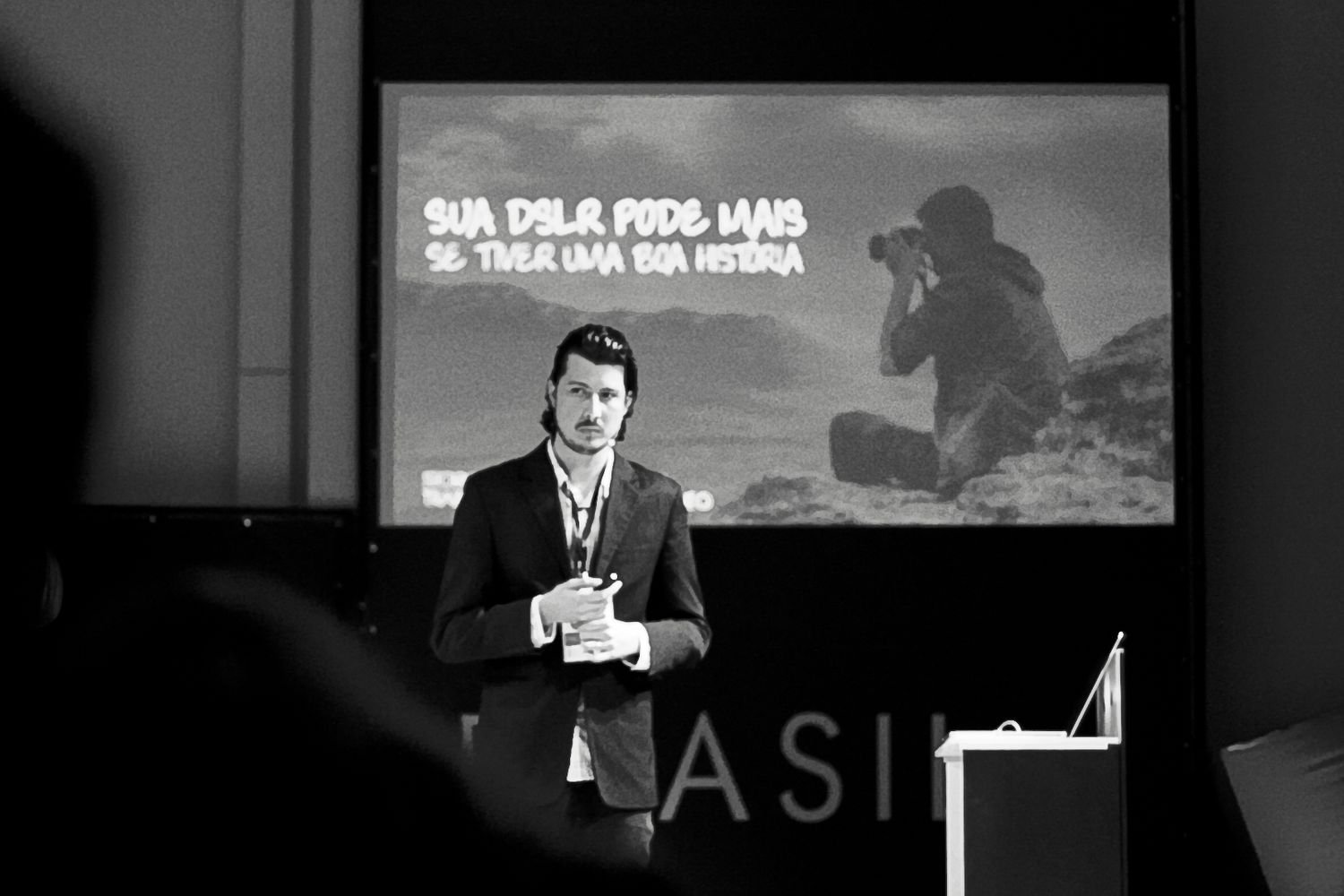Jeff Buch speaking about storytelling with DSLRs